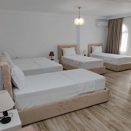 Riviera Hotel-city Center 3* Vlorë