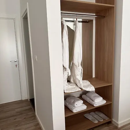 Riviera Hotel-city Center 3* Vlorë